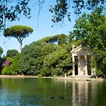 Giardino Del Lago